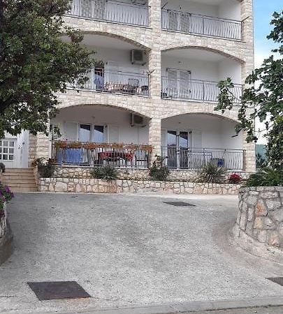 Apartmani Kevric Novi Vinodolski Kültér fotó