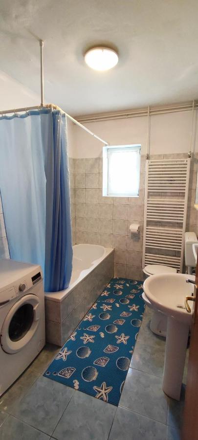 Apartmani Kevric Novi Vinodolski Kültér fotó