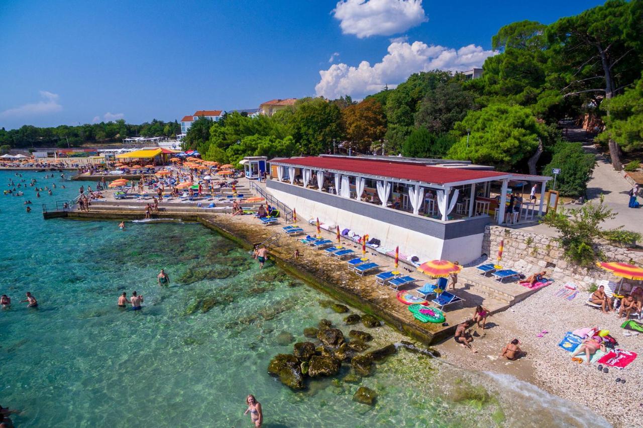 Apartmani Kevric Novi Vinodolski Kültér fotó